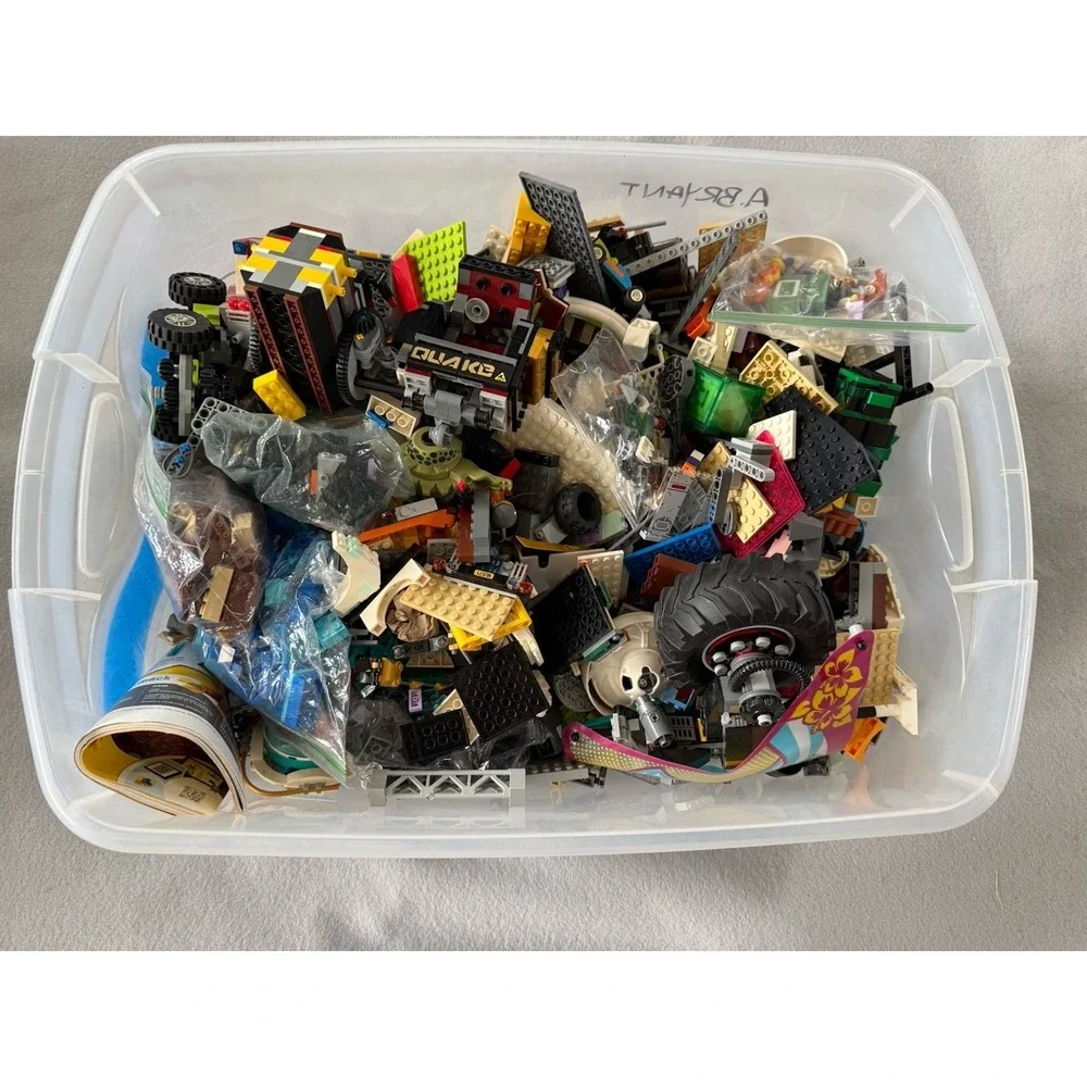 Bulk LEGO Lot 10.5Lbs Mixed Parts Pieces Incomplete Sets Vehicles Buildings Toys - Picture 1 of 3